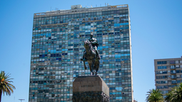 Feriados 2025 en Uruguay: cuándo cae cada día festivo y las vacaciones escolares del próximo año