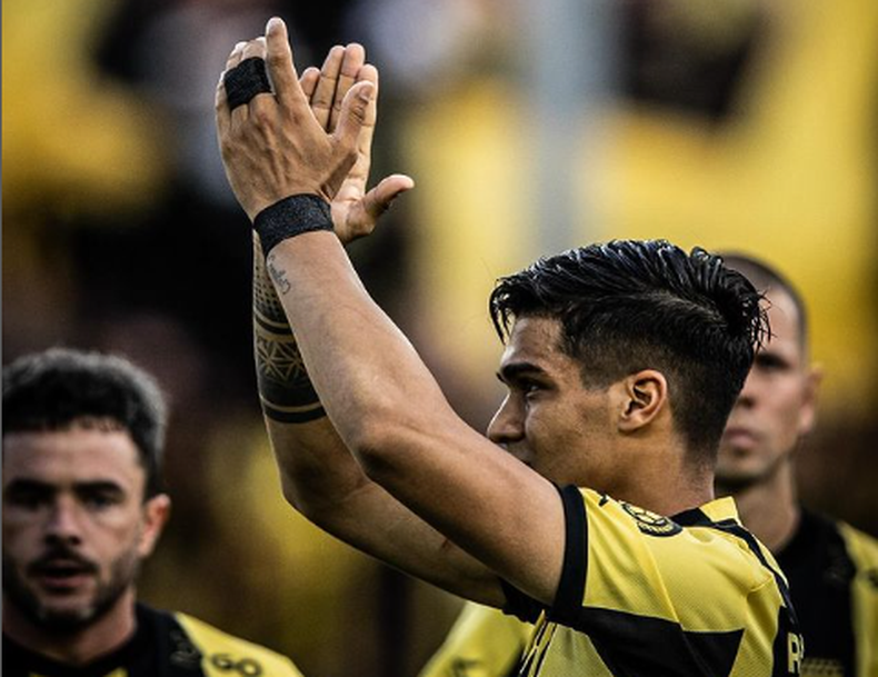 Matías Arezo se despidió de Peñarol.