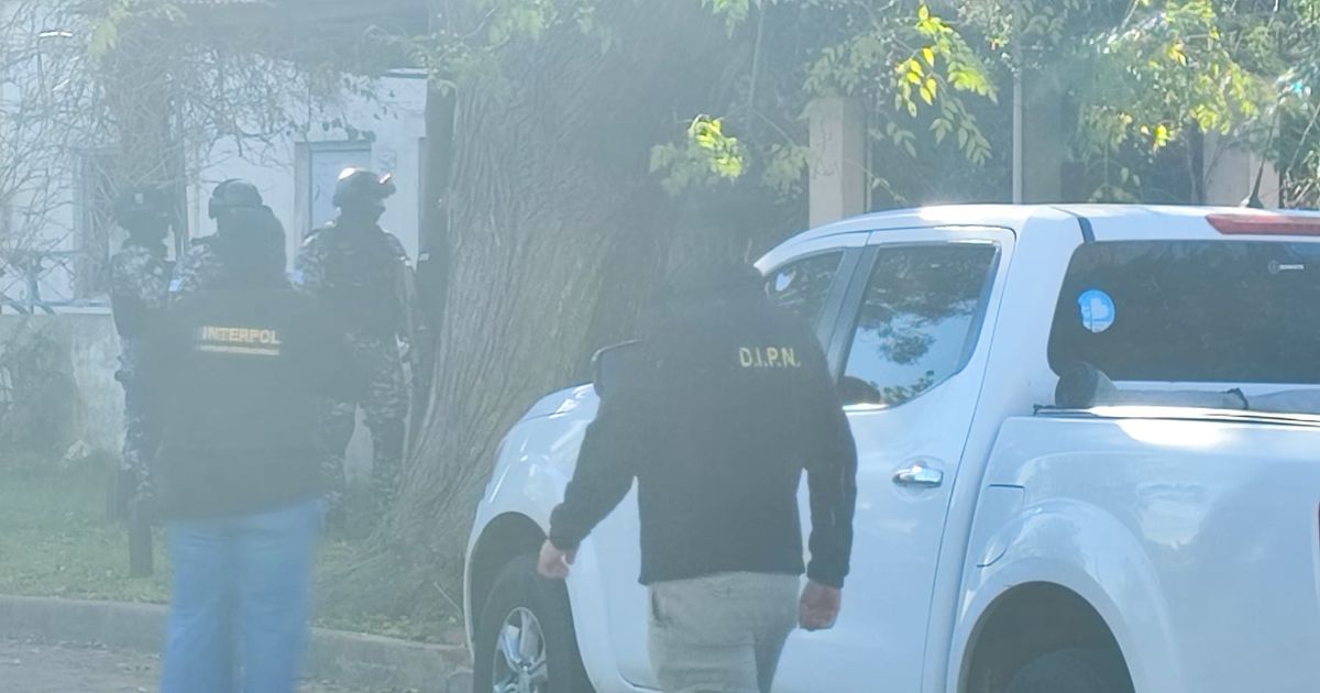 Operativo policial en Ituzaingó para detener a un 