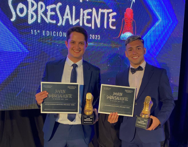 &nbsp;Santiago Wilkins, periodista de Canal 4, ganó en la categoría periodismo televisivo y fue el joven sobresaliente del año junto al futbolista Anderson Duarte.