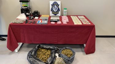 Incautaron cocaína, marihuana y más de 2.000 pastillas de éxtasis