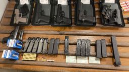 Incautaron seis armas de fuego y municiones en un auto que ingresó al Puerto de Montevideo desde Argentina