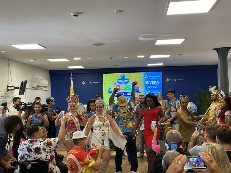 Lanzaron el Carnaval de Rivera 2023 en Montevideo.