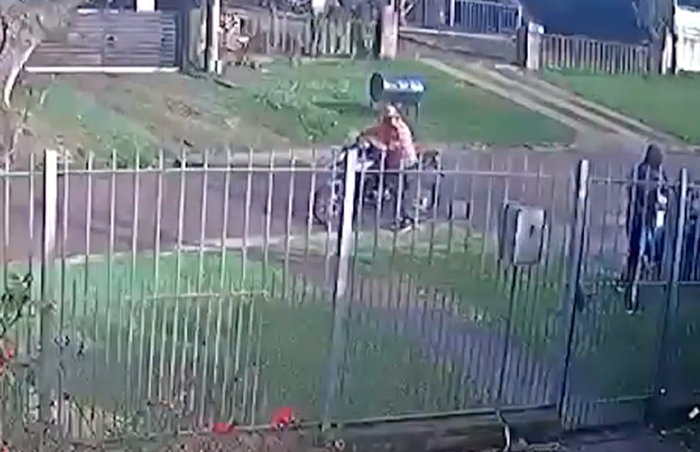 Vecinos de Villa García denuncian rapiñas cometidas por dos motociclistas y reclaman mayor seguridad