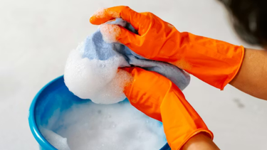 Trabajo doméstico: el sector cerró la negociación y definió nuevas categorías salariales desde 2026