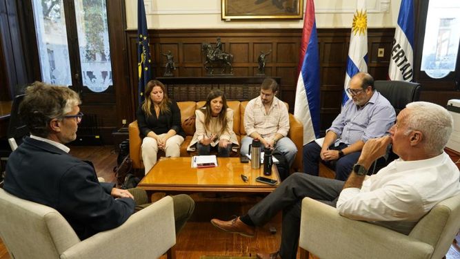 Carlos Negro se reunió con autoridades del INAU para fortalecer la articulación interinstitucional