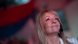 Intendencia de Montevideo aprobó subsidio para Carolina Cosse: cobrará $260.000 durante un año