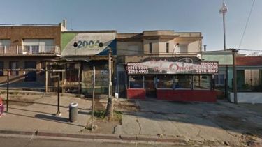 Asaltaron bar e hirieron a dos policías que estaban adentro