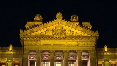 Peñarol solicitó iluminar el Palacio Legislativo con sus colores y la iniciativa fue rechazada