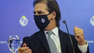 El 50% de la población aprueba gestión de Lacalle Pou, según Equipos Consultores