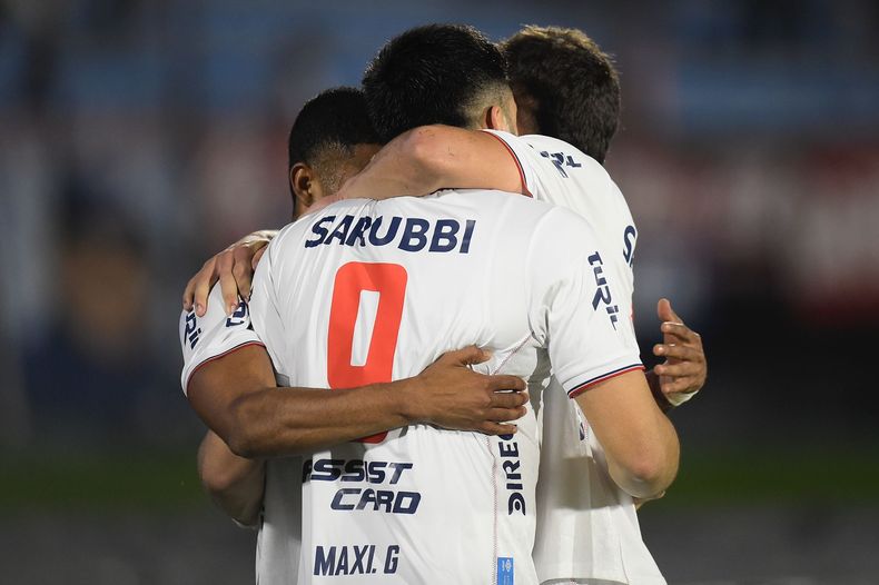 Nacional le ganó a Liverpool 3-1 en el Centenario por la fecha 12 del Apertura
