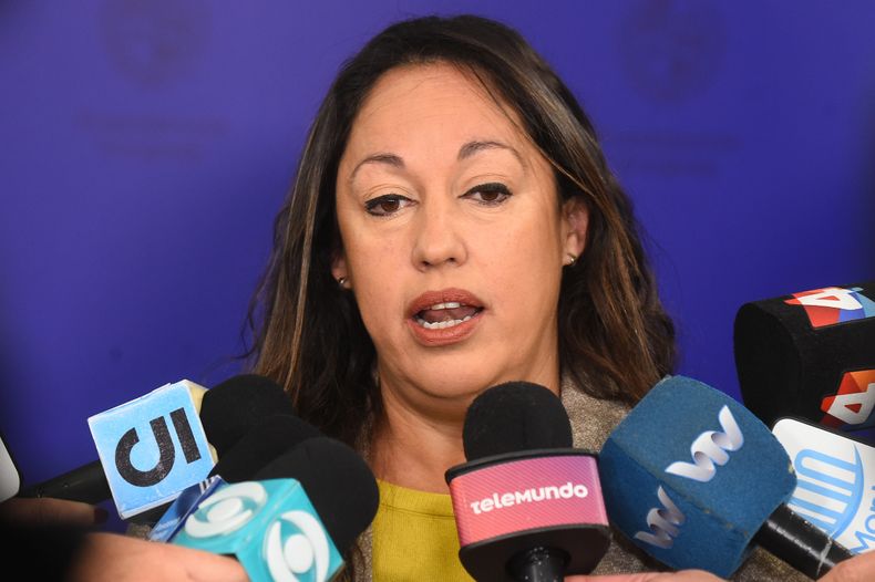 Fernanda Cardona confirmó que el viernes subirán los combustibles, y que el aumento "será amortiguado"