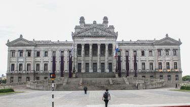 Fuego cruzado entre legisladores del FA y el PN, con acusaciones y chicanas en el mismo partido