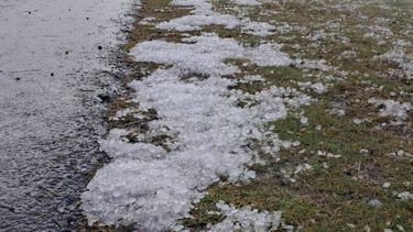 fuerte granizada en la ruta interbalnearia en medio de alertas meteorologicas