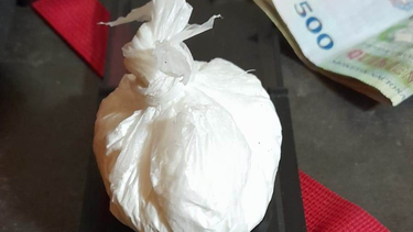 El hombre llevaba 46 gramos de cocaína.
