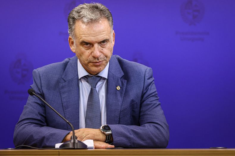 "Si tiene que ser Mónica Ferrero, que sea Mónica", dijo Yamandú Orsi sobre la titularidad de la Fiscalía