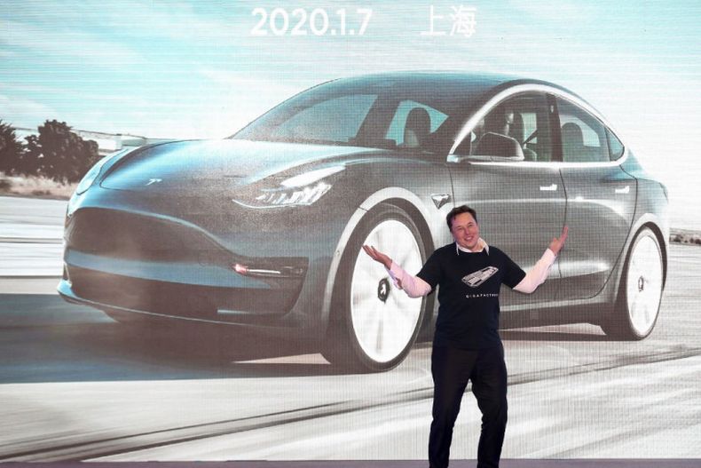 Tesla retira 675.000 autos en China y Estados Unidos por fallas de seguridad