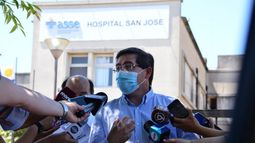 Tenía COVID-19, fue a cantar a un bar y contagió a 18 personas
