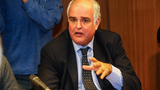 El senador Gustavo Penadés. El senador Gustavo Penadés.