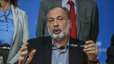Gandini plantea comisión preinvestigadora por caso Charles Carrera