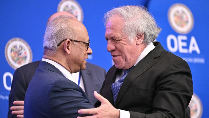 El canciller de Surinam fue elegido secretario general de la OEA.