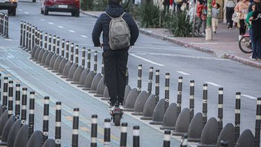 Unasev plantea necesidad de nueva regulación para monopatines eléctricos y analizar edades mínimas de uso