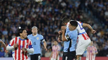 tras despedida de suarez, uruguay empato 0 a 0 ante paraguay en el centenario