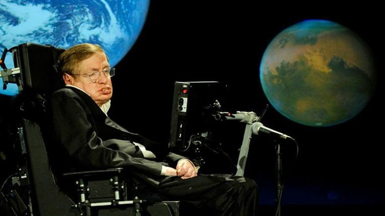 Stephen Hawking predijo que en un siglo no se podrá vivir en la Tierra