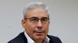 Robert Silva: Para transformar la educación no solo se precisa plata