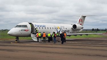 Comenzó a operar el vuelo Montevideo-Salto: un nuevo transporte aéreo en Uruguay