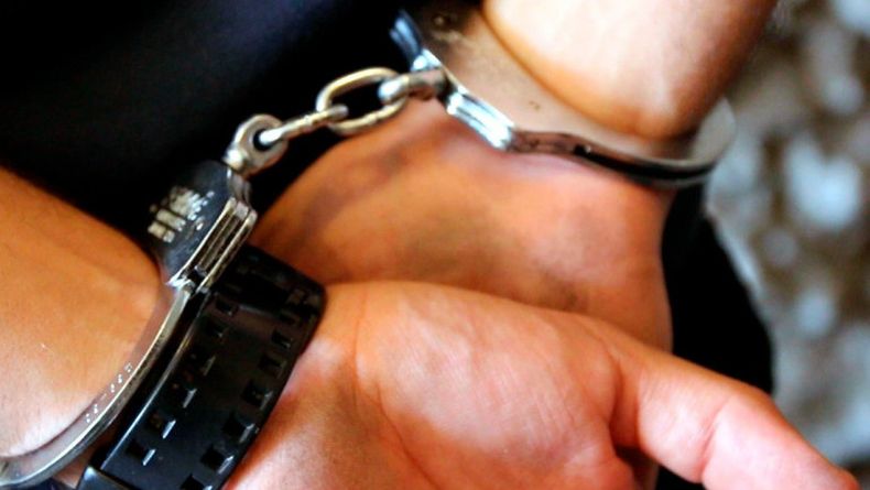 Un delincuente rapiñó una zapatería en Malvín; robó dinero y celulares y fue capturado a pocas cuadras