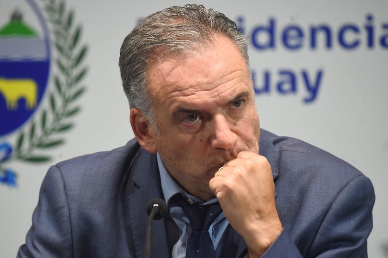 Yamandú Orsi calificó de "terrible" el asesinato de un niño en Colón y prometió que "no va a aflojar"