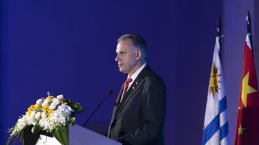 Yamandú Orsi en Shanghái.&nbsp;