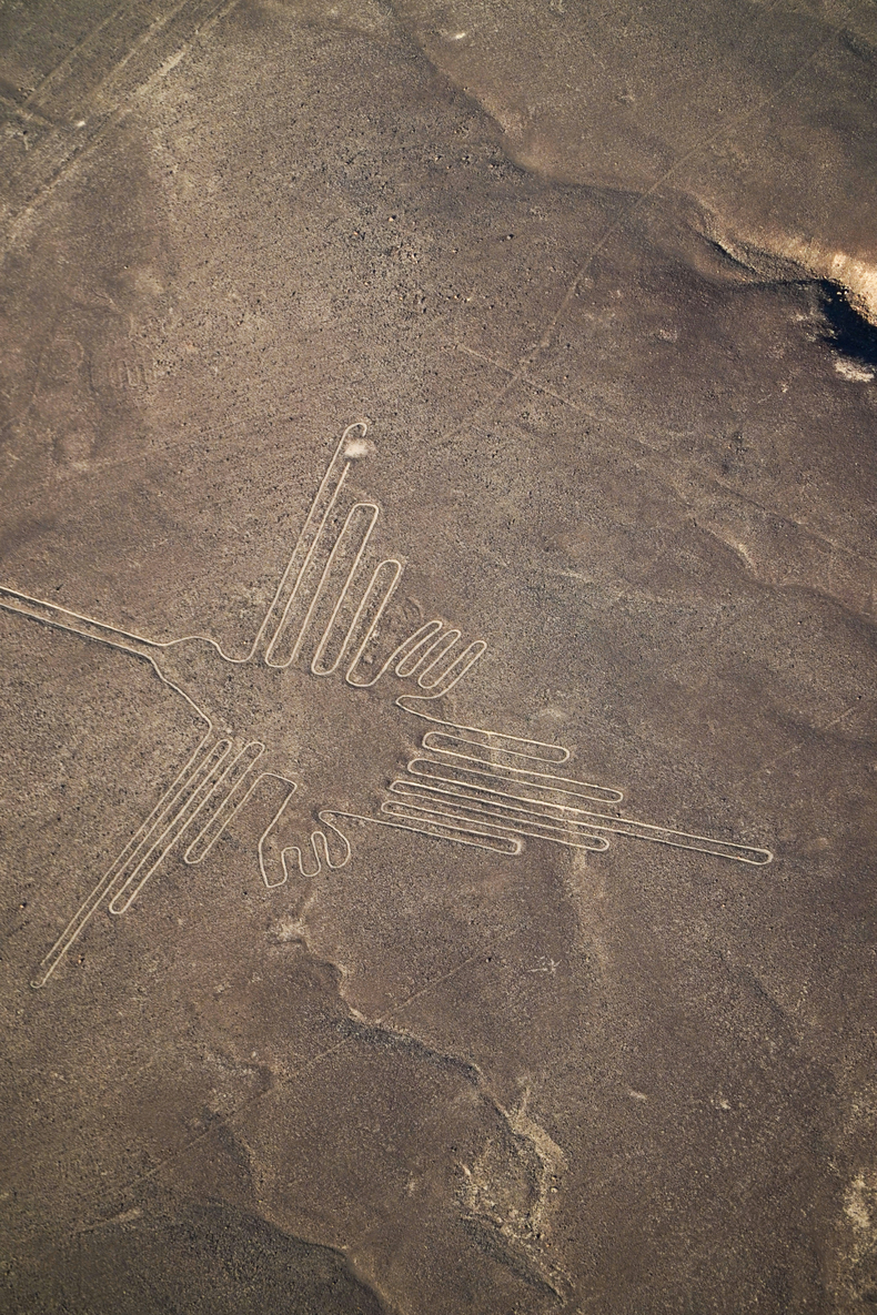 Tragedia en Perú: 13 muertos al caer una avioneta con turistas cerca de Líneas de Nasca