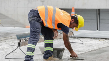 Tasa de empleo tuvo leve repunte en julio según el Instituto de Estadística