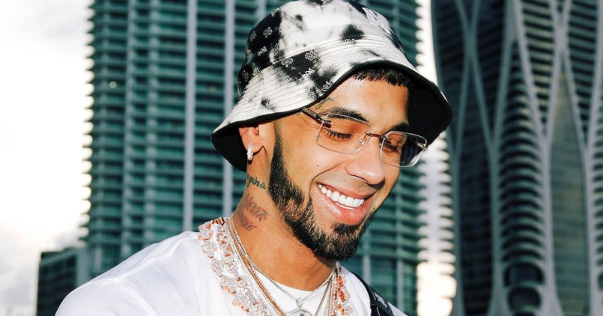 Anuel anunció su primer show en Montevideo