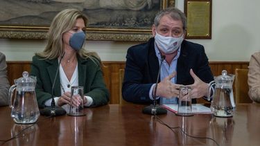 Ponce de León visitó Florida para hablar sobre programas solidarios