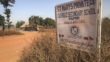 Escuela Secundaria Católica Privada St Marys, Nigeria.