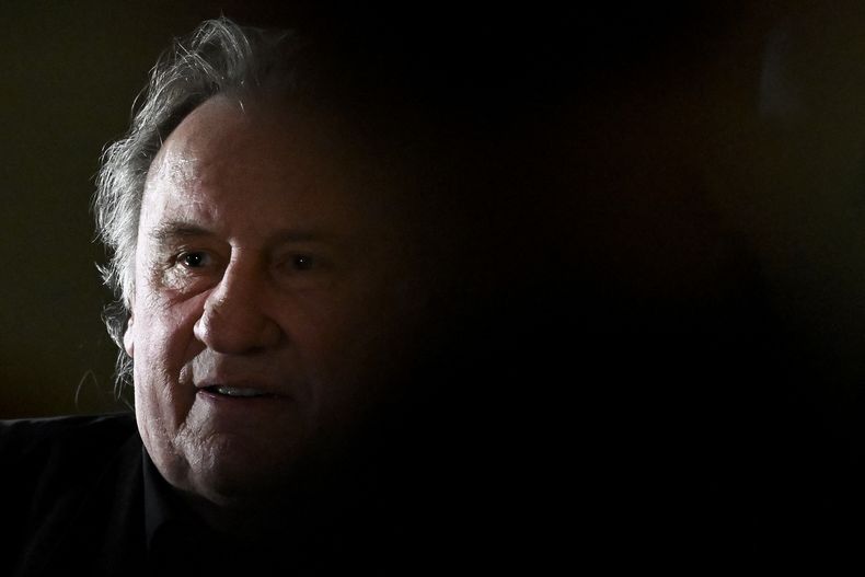 Francia: la Justicia dispuso juzgar a Gérard Depardieu por violar y agredir sexualmente a una actriz