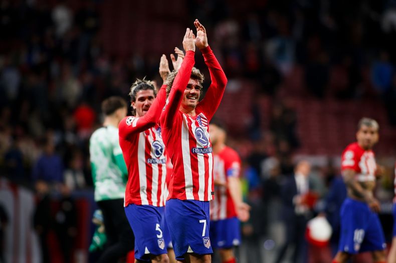 El Atlético de Madrid venció 2 a 1 al Borussia Dortmund