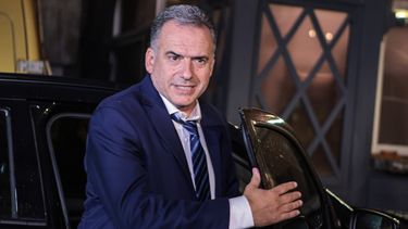 Yamandú Orsi manifestó que considera no del todo conveniente firmar el contrato por Arazatí