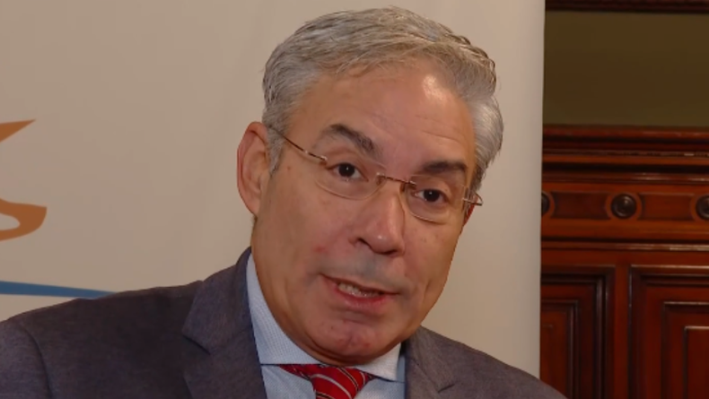 "El gobierno nos volvió a mentir": Robert Silva cuestionó el IMESI a autos eléctricos y dijo que la medida busca "hacer caja"
