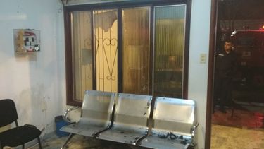 Arrojaron una bomba molotov contra la Fiscalía de Bella Unión