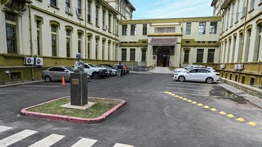 Inauguraron caminería interna en el Hospital Pereira Rossel