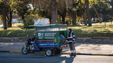 La IM recolectó y reciclará unas 17.000 botellas plásticas recolectadas en la Maratón de Montevideo.