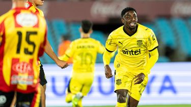 Peñarol se impuso ante Progreso. Peñarol se impuso ante Progreso.