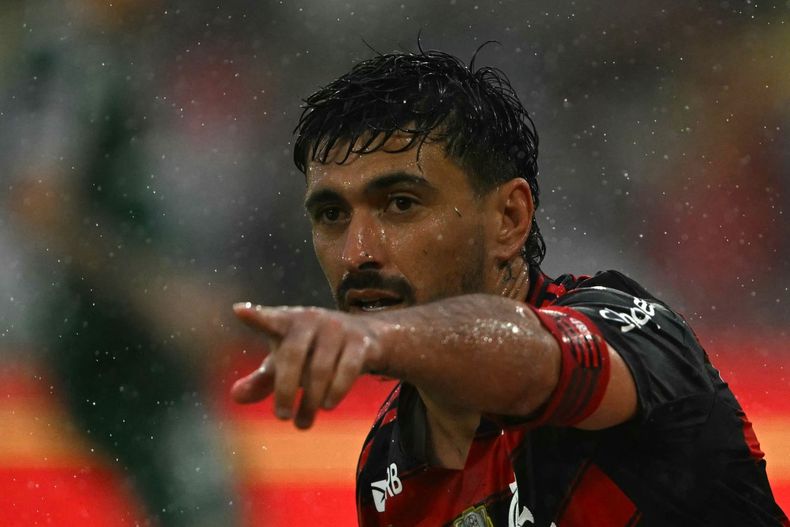 Giorgian de Arrascaeta renovó su vínculo con Flamengo hasta diciembre de 2028