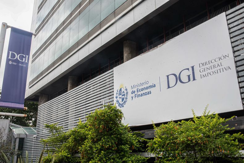 La DGI comenzó su campaña IRPF 2026 y desde el 10 de junio se podrá acceder a las devoluciones automáticas