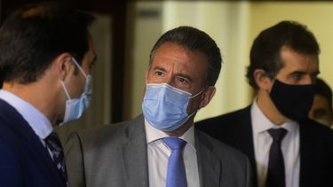 Salinas pide datos a Sinovac sobre eficacia de las dosis contra Delta