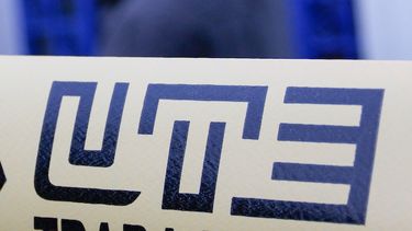 Un hombre murió electrocutado mientras cambiaba un cartel publicitario en Dolores